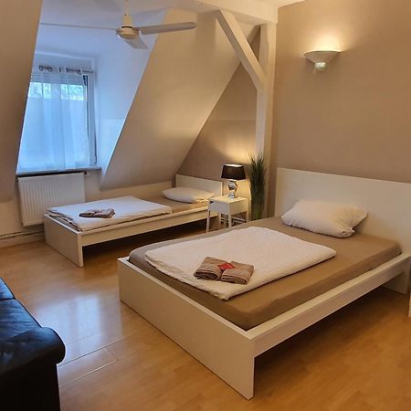 Colodging Mannheim - Private Rooms & Kitchen エクステリア 写真