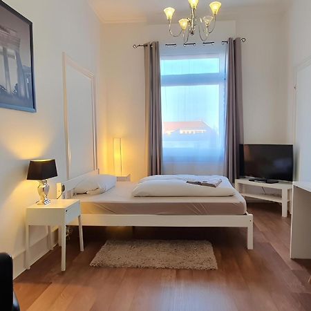 Colodging Mannheim - Private Rooms & Kitchen エクステリア 写真